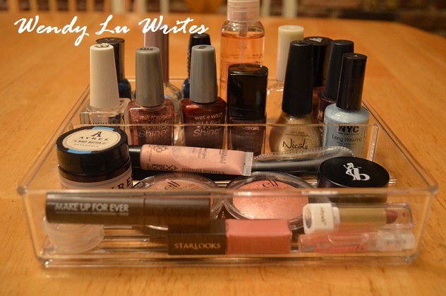 Mini makeup collection in acrylic case